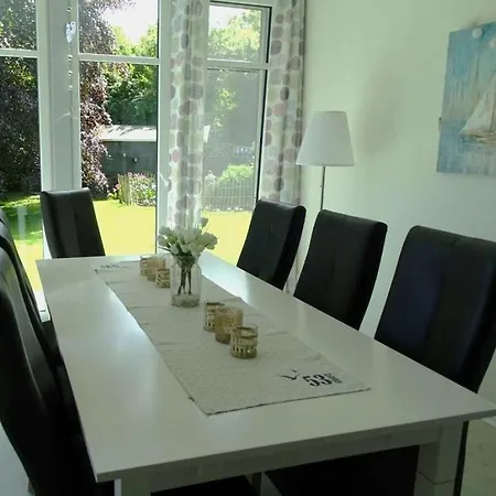 Diekkier Modern Retreat *