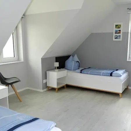 Diekkier Modern Retreat